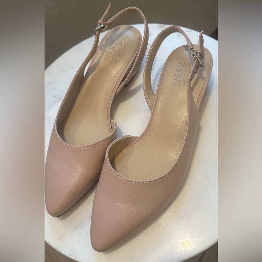 Naturalizer Banks Slingback Heels - Picture 11 of 11
